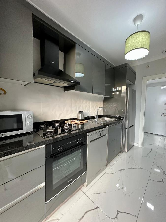 איסטמבול Sisli Modern Residence, 2 Bedroom Apartments, 250M Metro Station מראה חיצוני תמונה